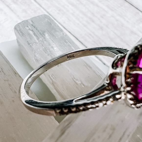 ✗ SOLD ✗ - Picture 3 of 6